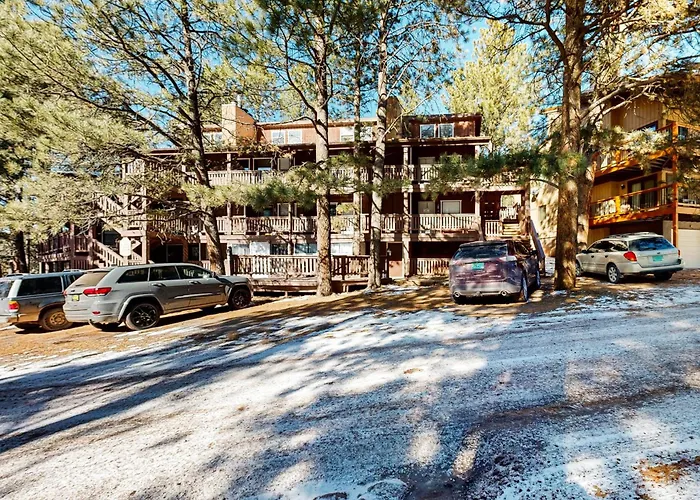Redwood Commons B12