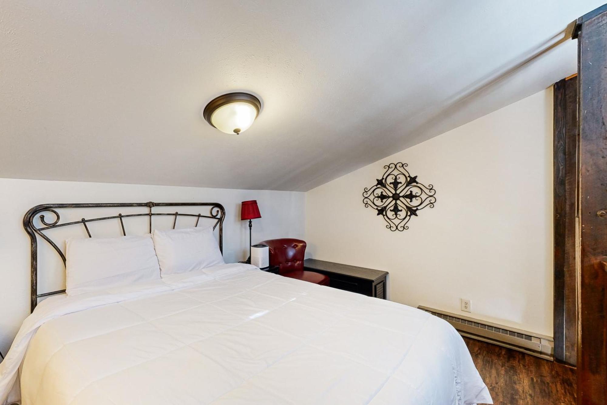 Redwood Commons B12 Appartement *